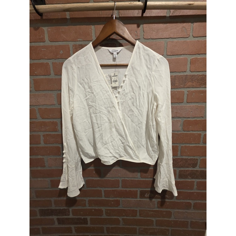 Express Womens Flared Long Sleeve Blouse XS Ivory Rayon Button Front Vneck Sku30